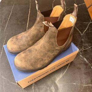 Blundstone Rustic Brown Leather Chelsea Boots size 10